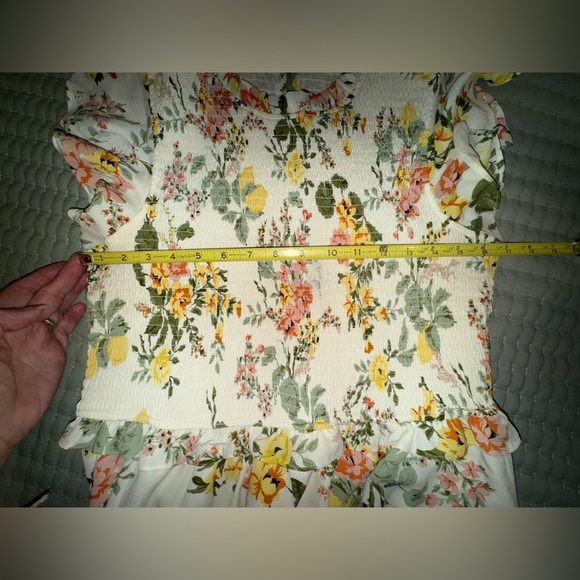 Sugarlips Floral Smocked midi+ Dress. Size large. EUC. - Picture 6 of 13